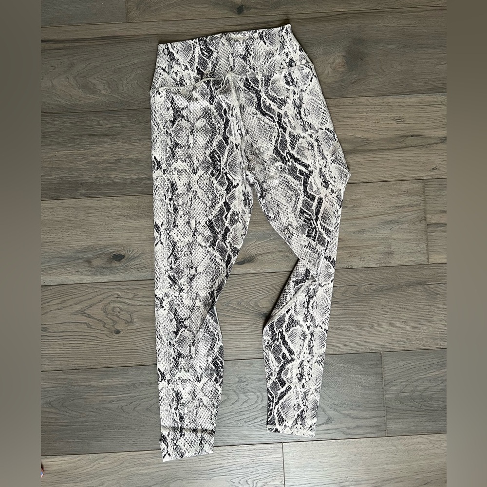 Alo yoga leggings